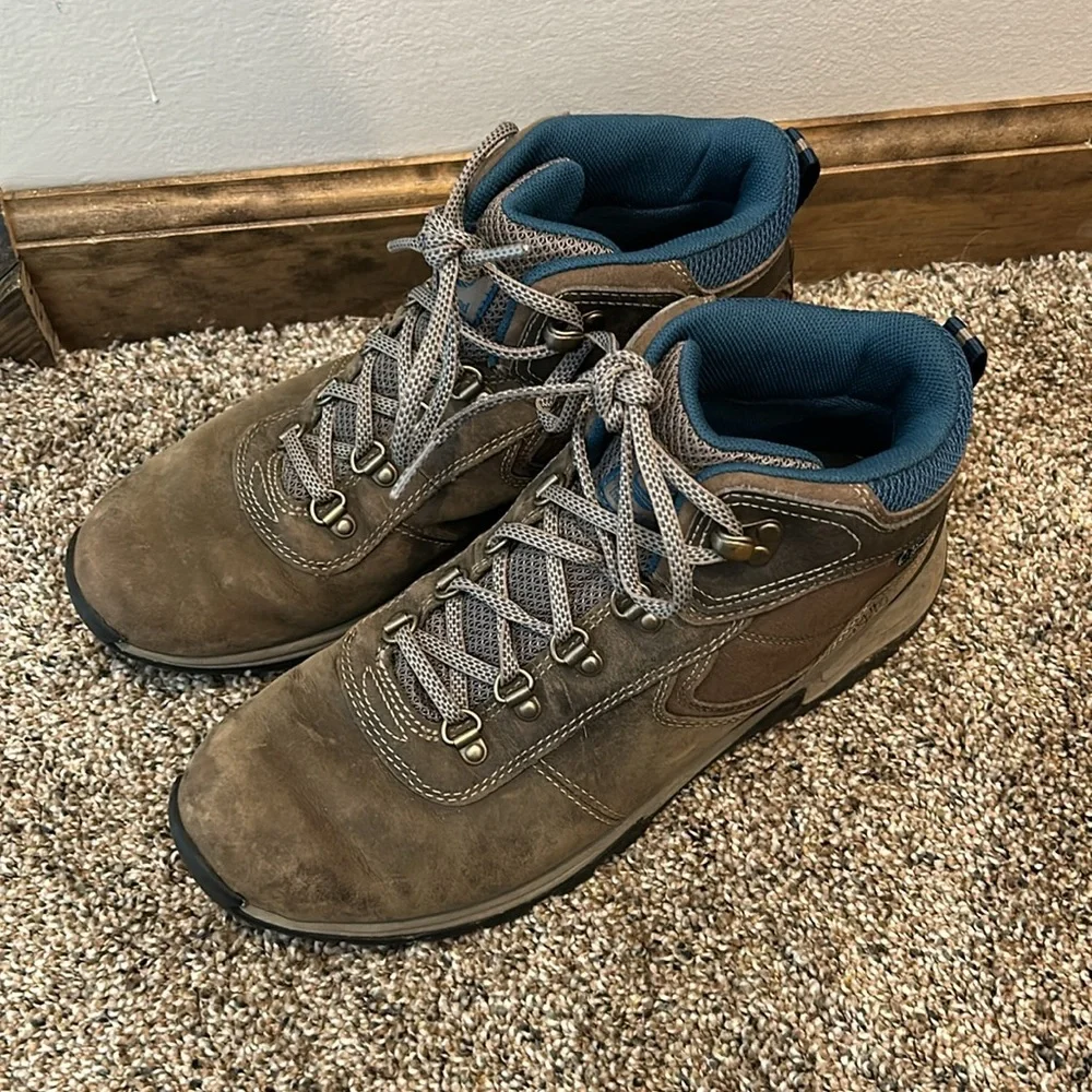 Timberland Mt. Maddsen Mid Waterproof Hiking Boots in blue/gray